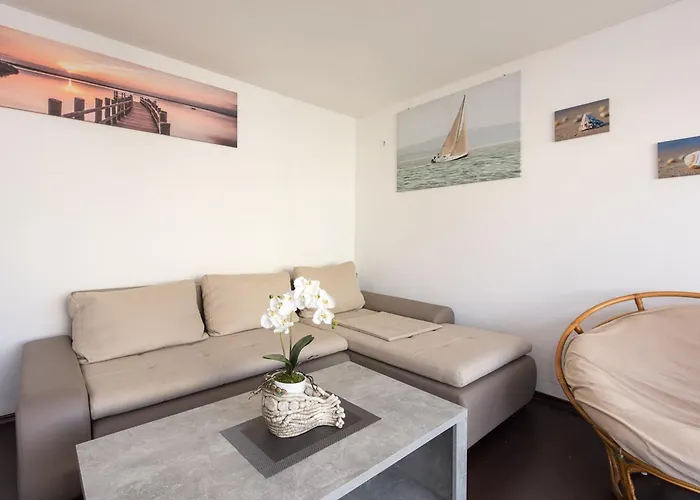 With Parking Space Vantacici, Krk - 22447 Apartment Vantacici