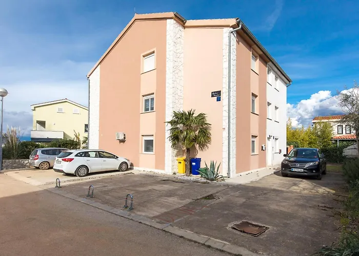With Parking Space Vantacici, Krk - 22447 Apartment Vantacici